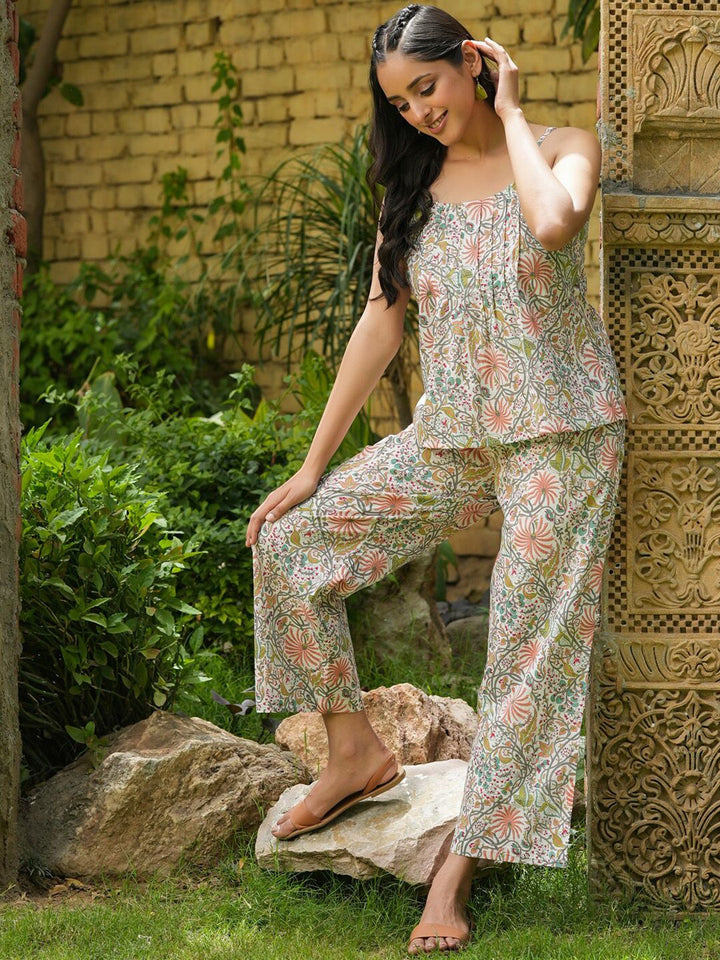 SANSKRUTIHOMES Green & Peach-Coloured Floral Printed Pure Cotton Night Suit