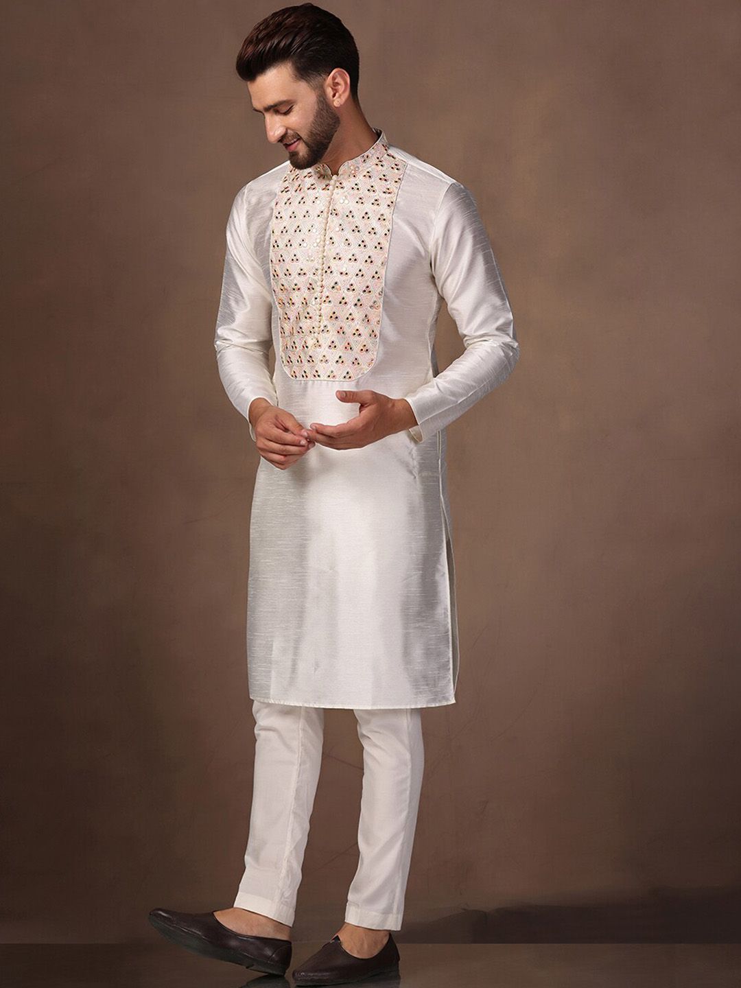 KISAH Yoke Design Mandarin Collar Mirror Work Kurta
