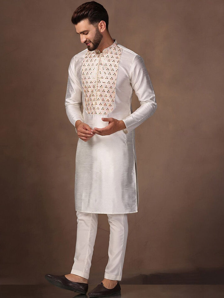 KISAH Yoke Design Mandarin Collar Mirror Work Kurta