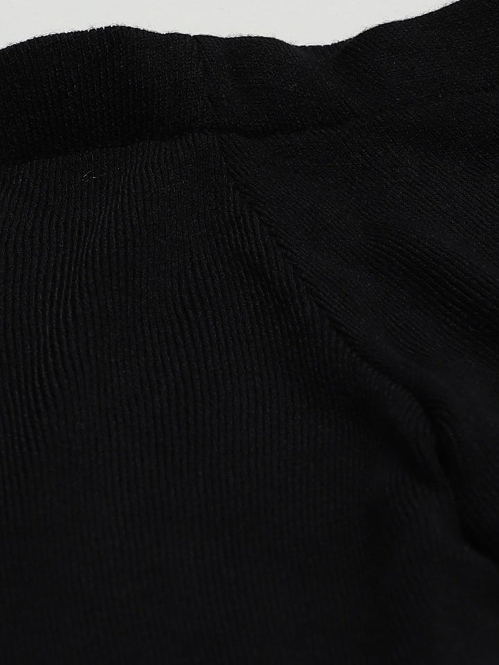 Women W Black Solid Cropped Leggings with Pintucked Hemline