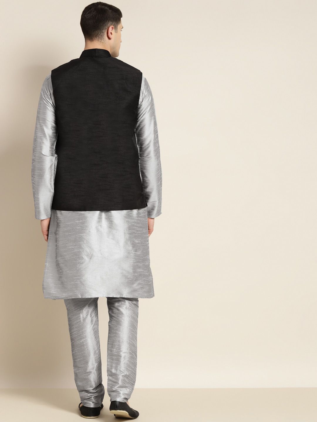 SOJANYA Mandarin Collar Regular Kurta With Pyjamas & Nehru Jacket