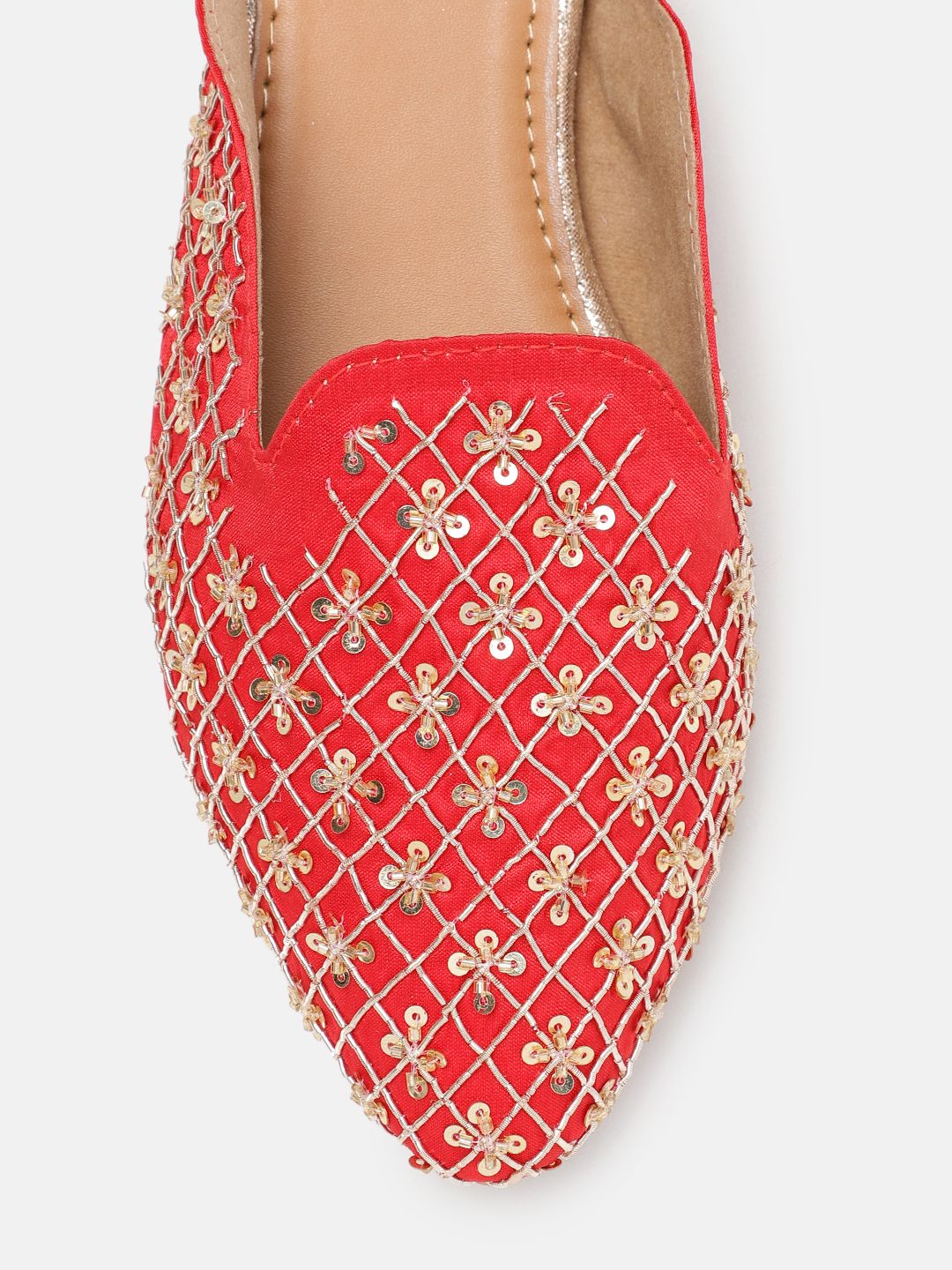 House of Pataudi Women Embellished Ethnic Mules