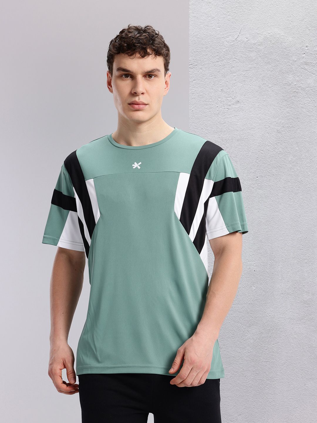 HRX by Hrithik Roshan Colourblocked Detail Regular Fit Running T-shirt