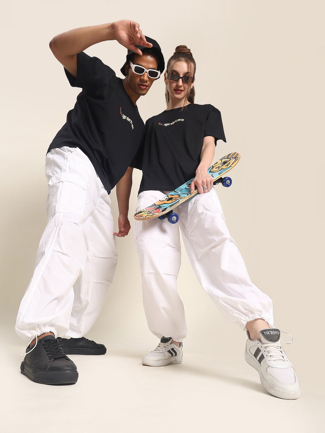 Bene Kleed Men White Parachute Fit Cotton Cargos Trousers