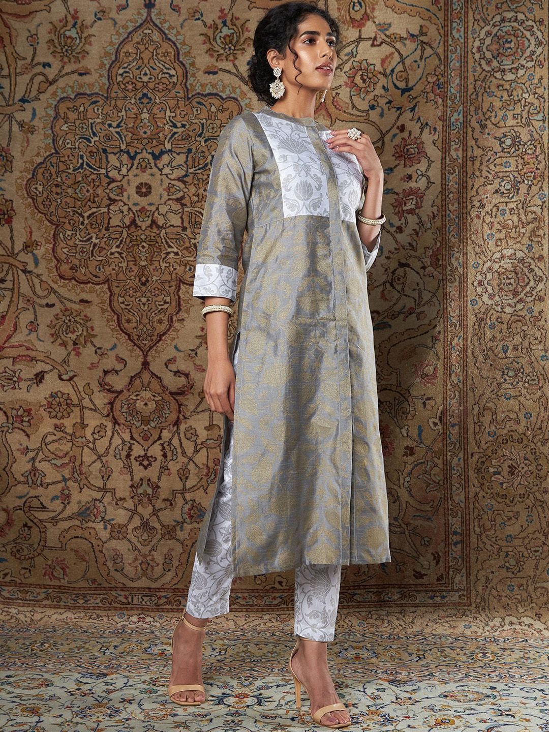 Shae by SASSAFRAS Women Grey Ethnic Motifs Printed Kurta with Trousers