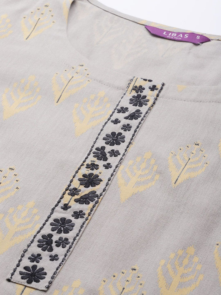 Libas Women Grey Floral Printed Kurta