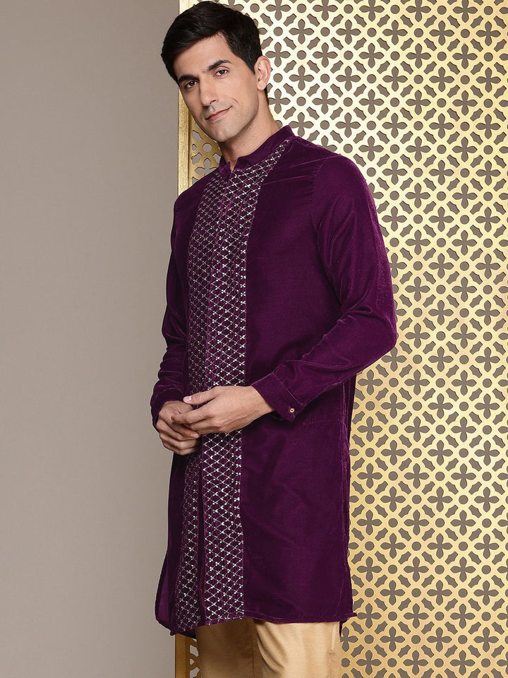 House of Pataudi Embellished Sequinned Velvet Finish Jashn Kurta