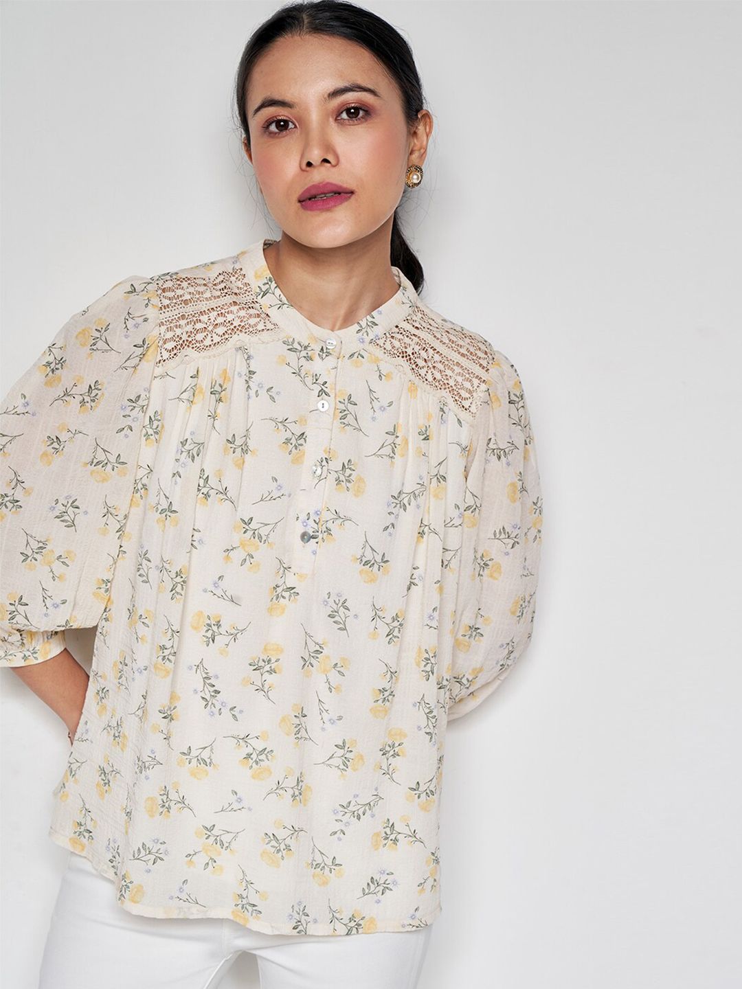 AND Floral Print Puff Sleeve Regular Top