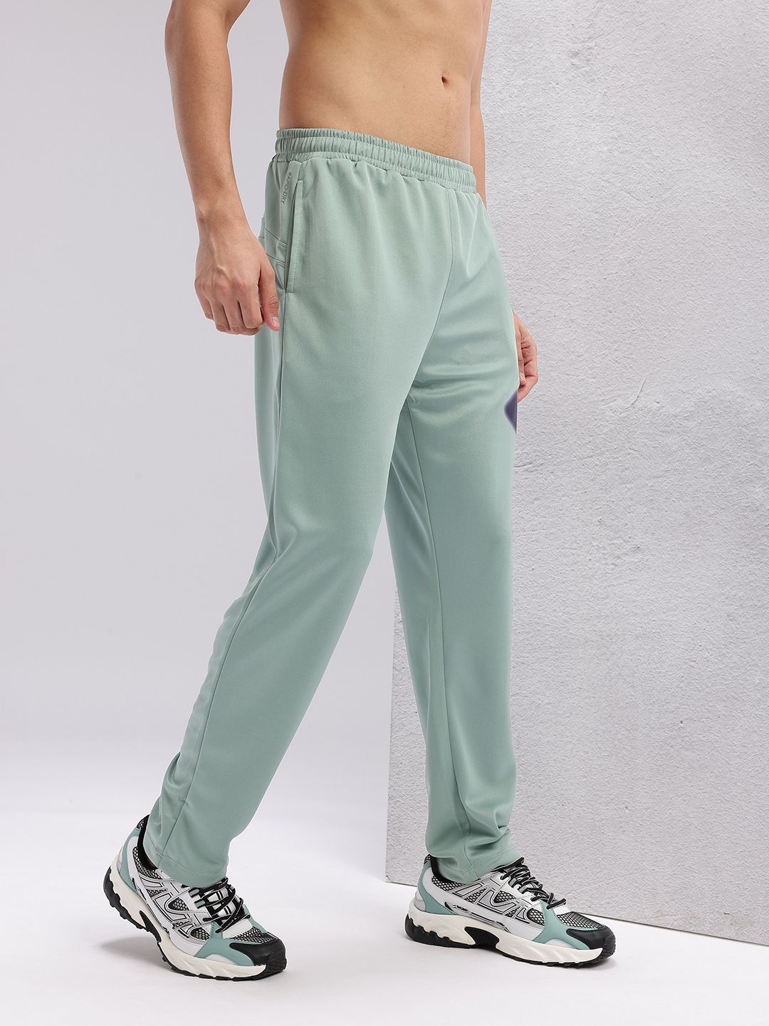 HRX by Hrithik Roshan Men Typography Print Detail Mid-Rise Rapid-Dry Running Track Pants