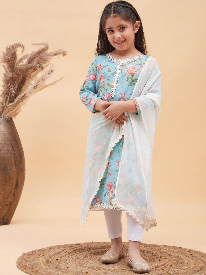 VASTRAMAY Girls Floral Printed Mirror Work Kurta with Leggings & Dupatta