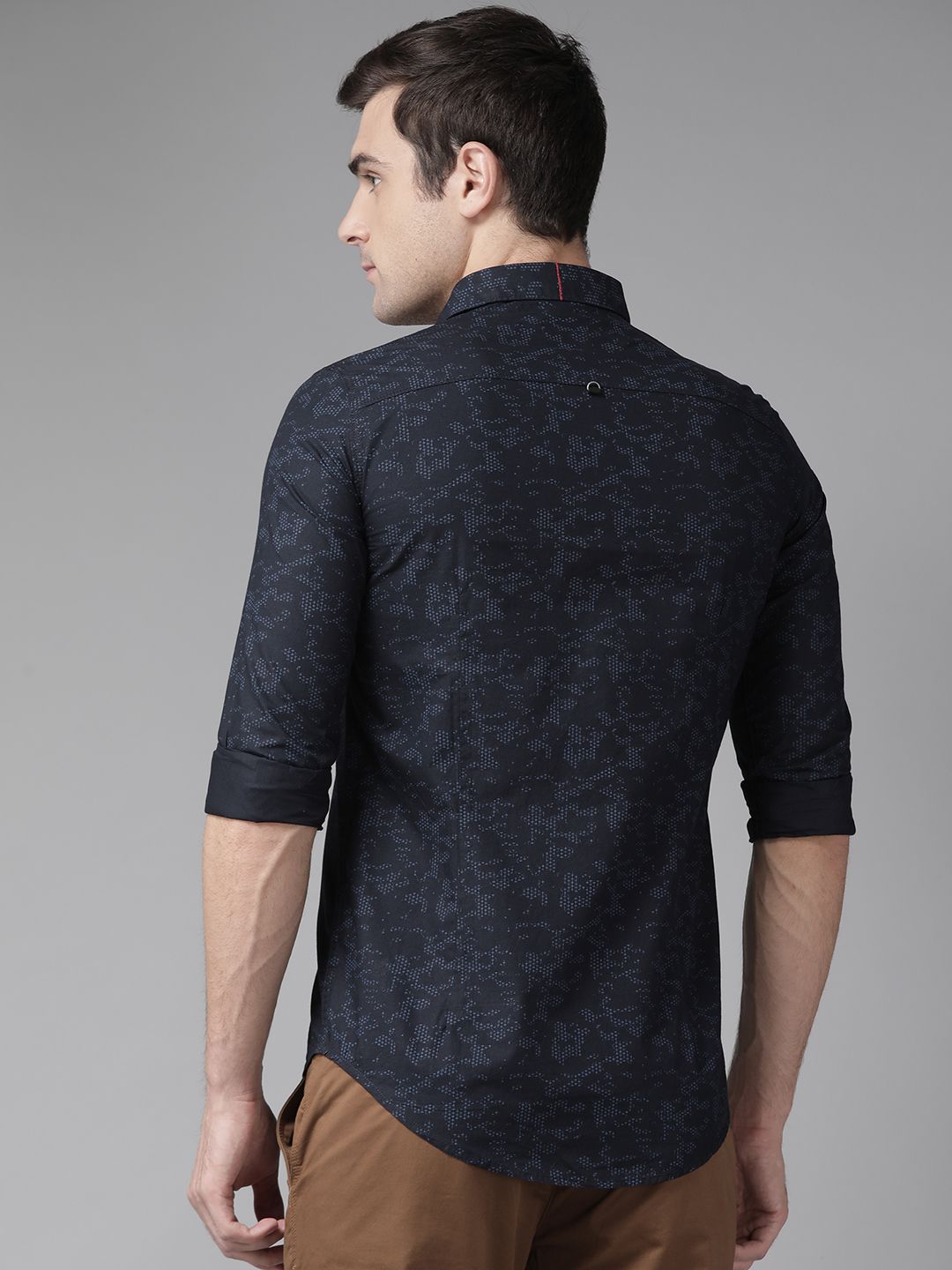 SPYKAR Men Black & Blue Slim Fit Printed Casual Shirt