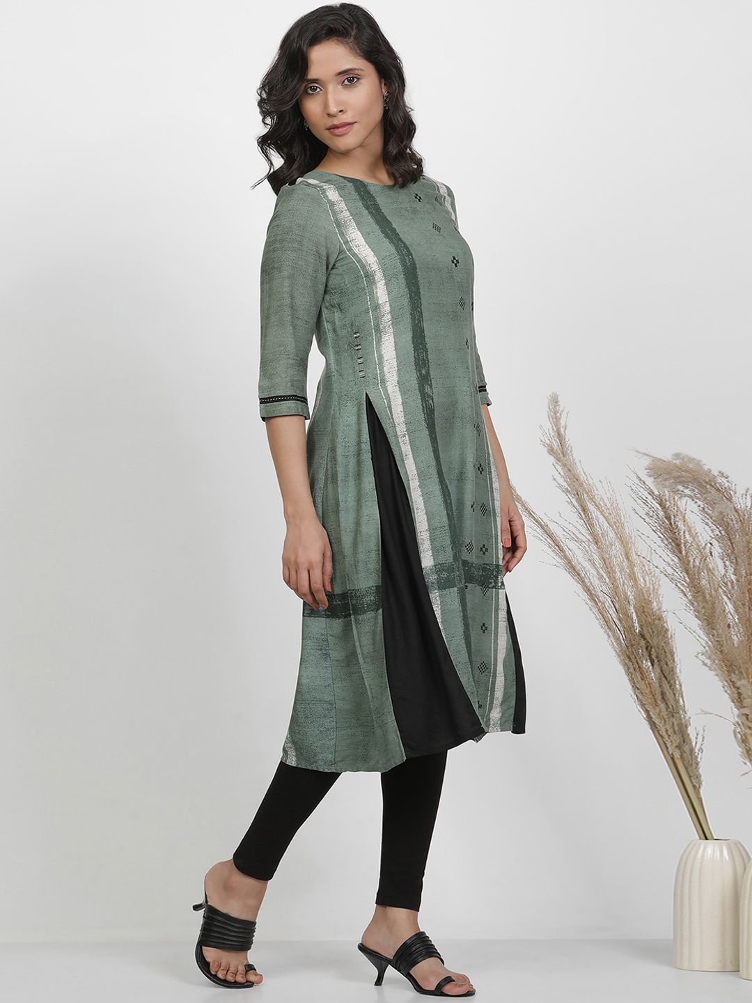 W Printed Regular Thread Work Round Neck Kurta Sets