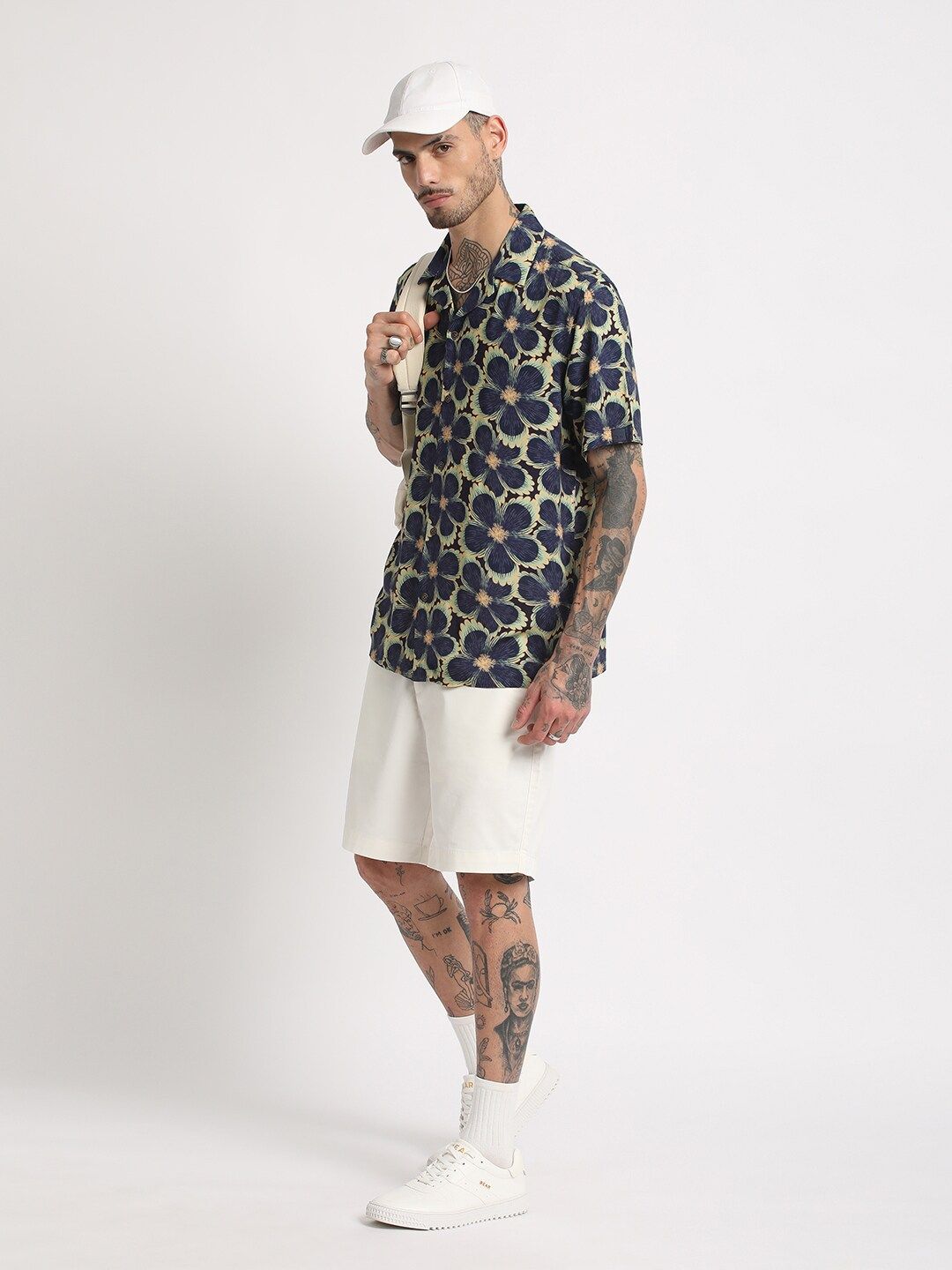 THE BEAR HOUSE Regular Fit Floral Printed Cuban Collar Casual Shirt