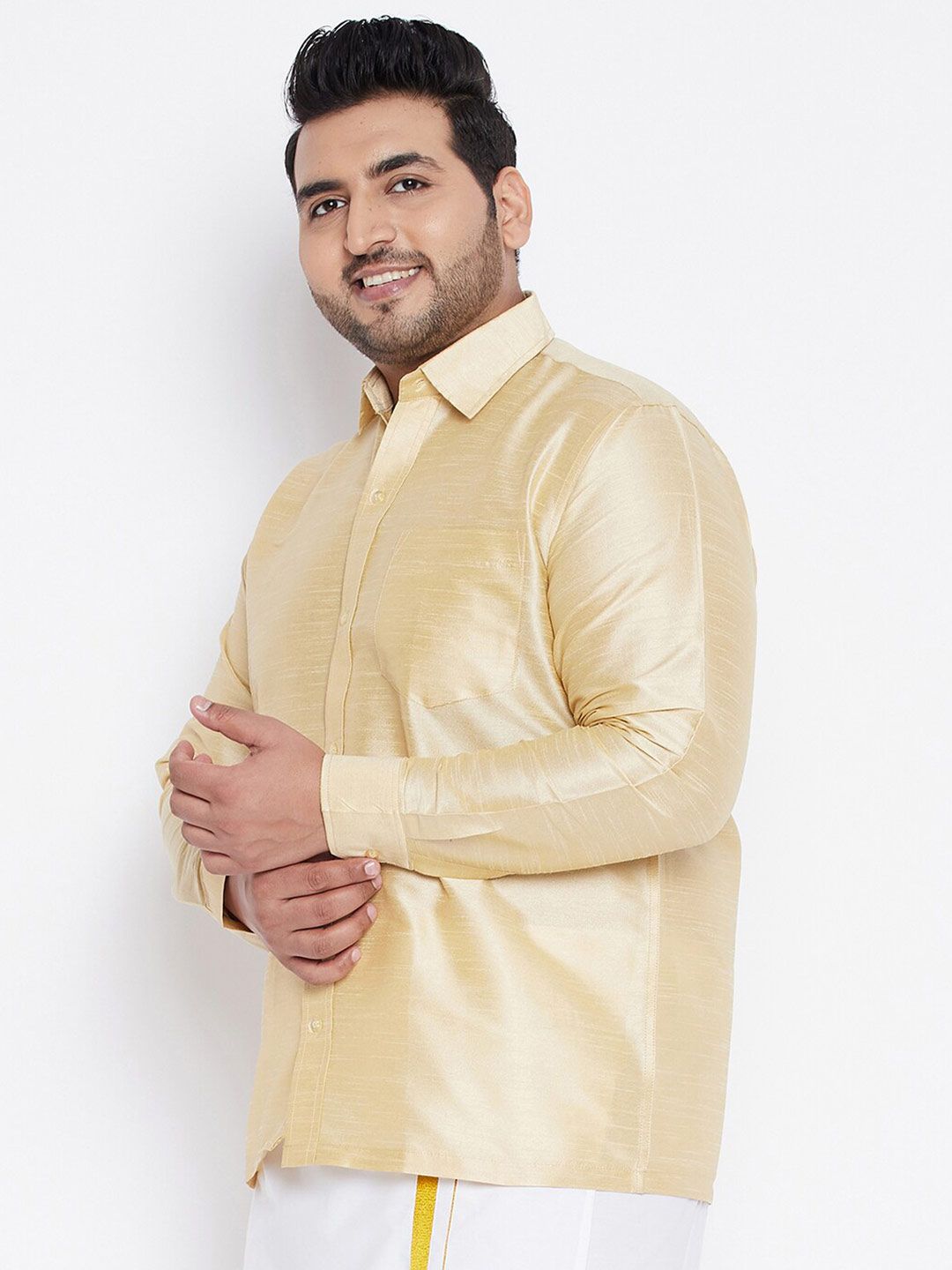 VASTRAMAY Men Plus Size Gold-Toned Premium Casual Shirt