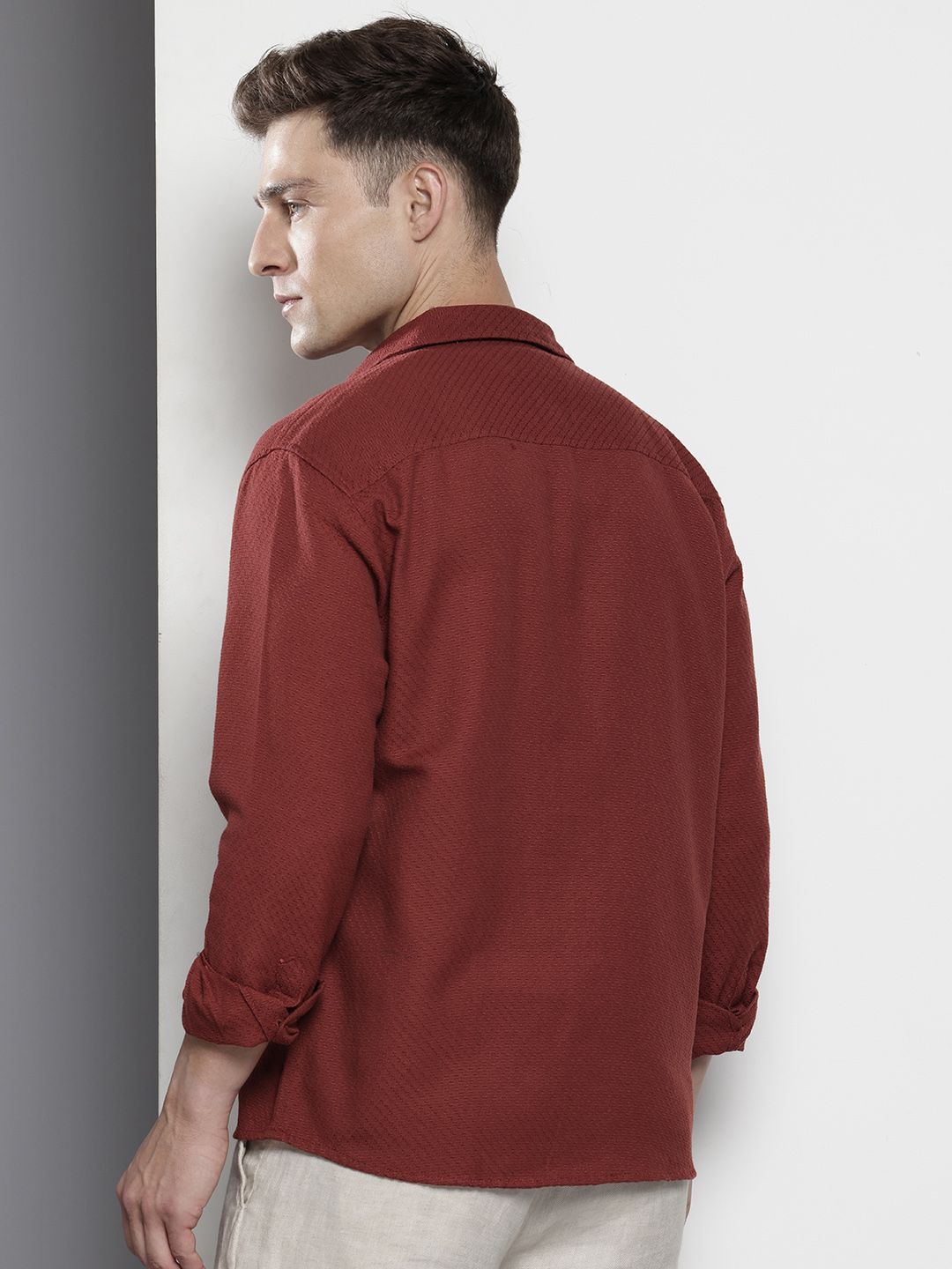 The Indian Garage Co Men Relaxed Fit Solid Dobby Resort Wear Shirt