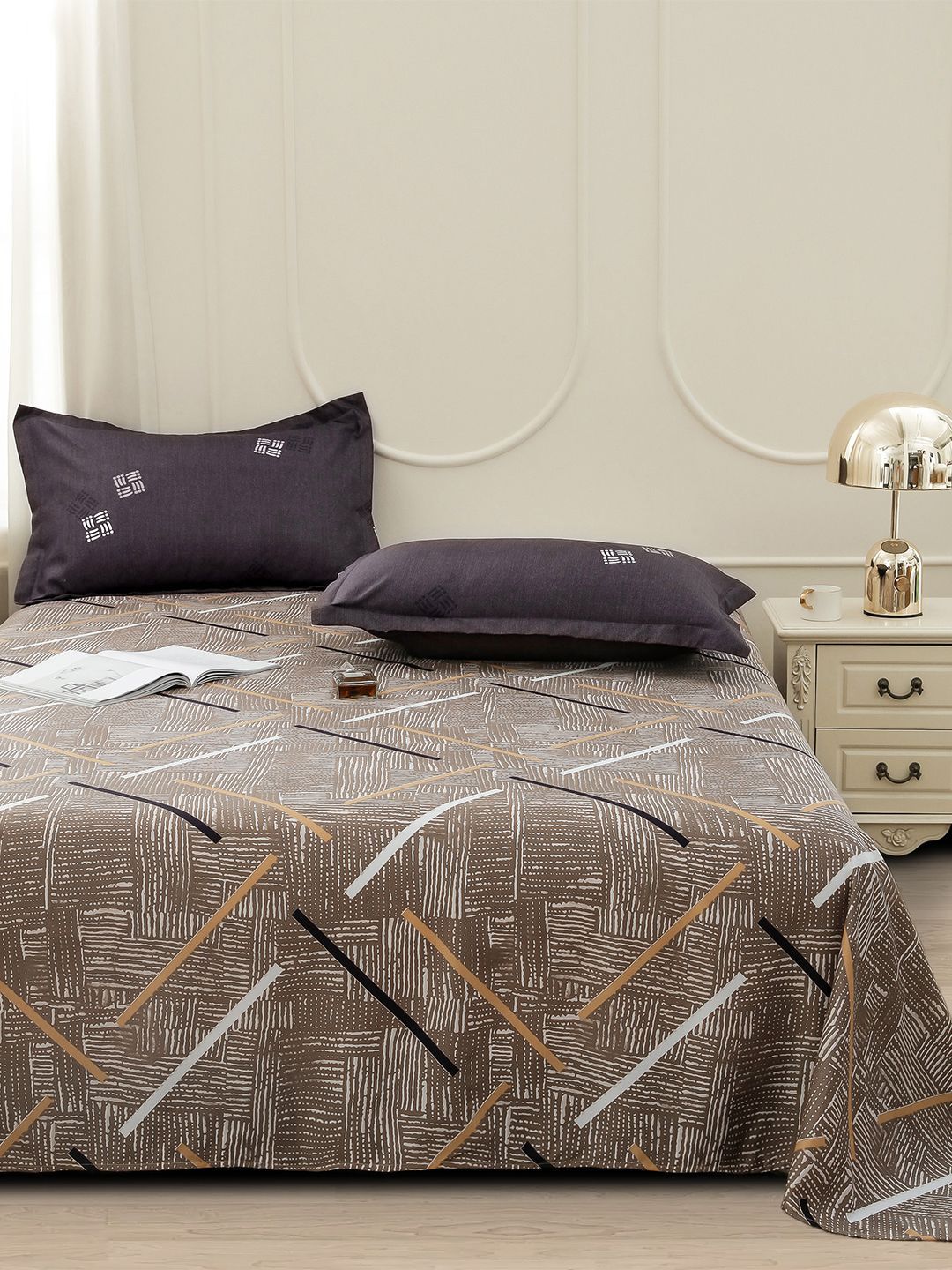 Story@home Coffee Brown Abstract Printed 240 TC Satin Finish Queen Bedsheet Set