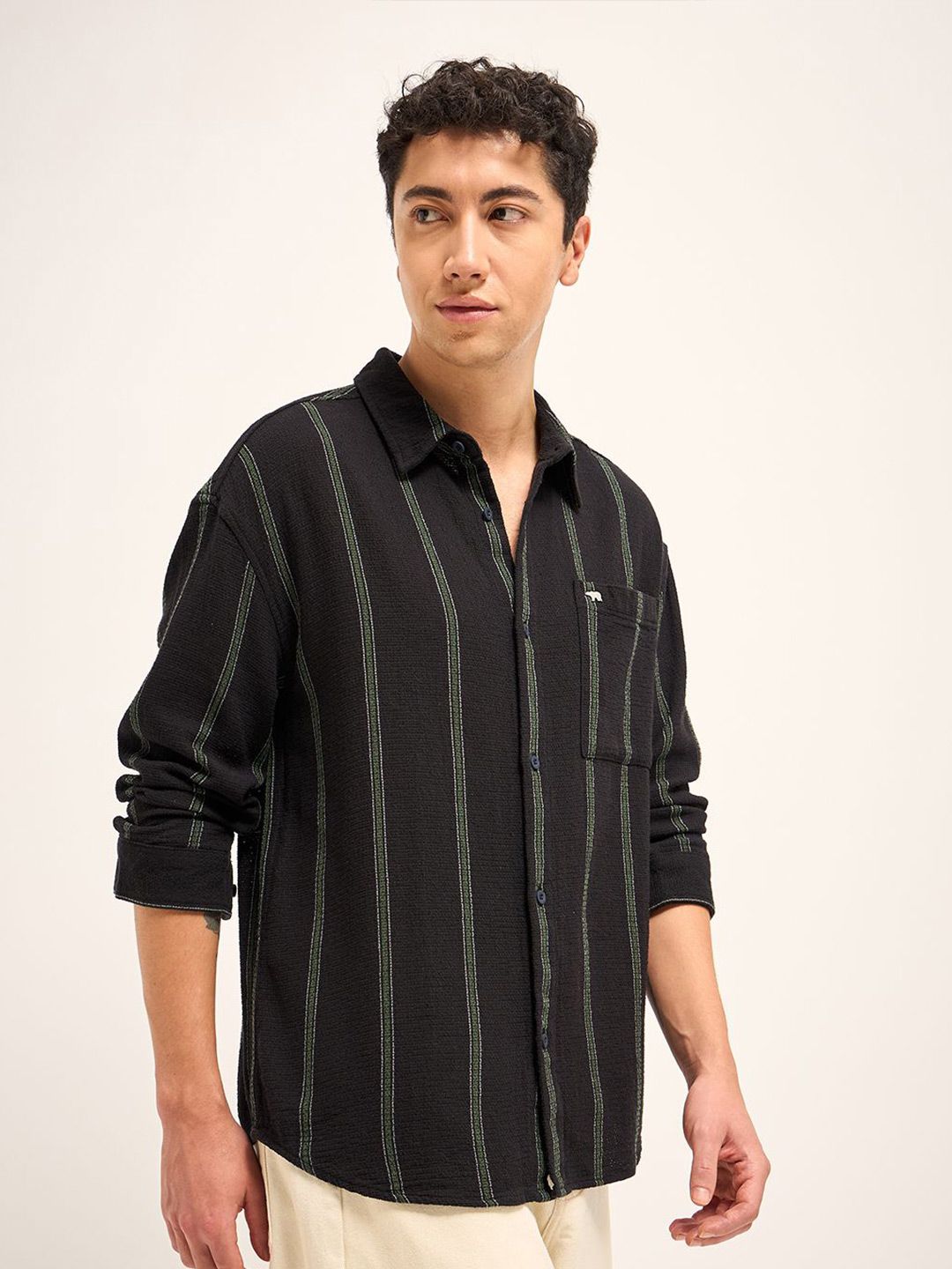 THE BEAR HOUSE Men Spread Collar Vertical Striped Pure Cotton Relaxed Fit Casual Shirt