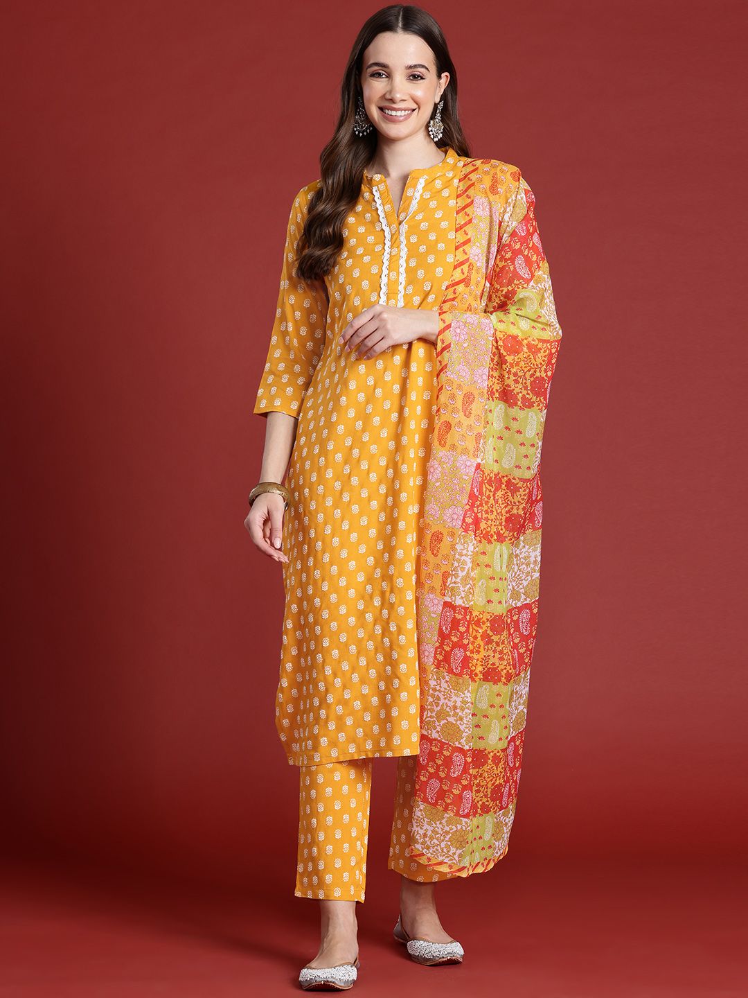 Motif etnik Anouk mencetak kurta dengan seluar & dupatta