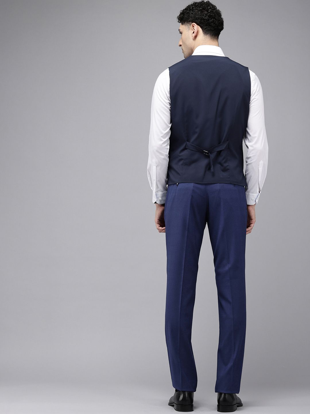 Park Avenue Super Slim Fit Notched Lapel Collar Single Breasted 3-Piece Formal Suit