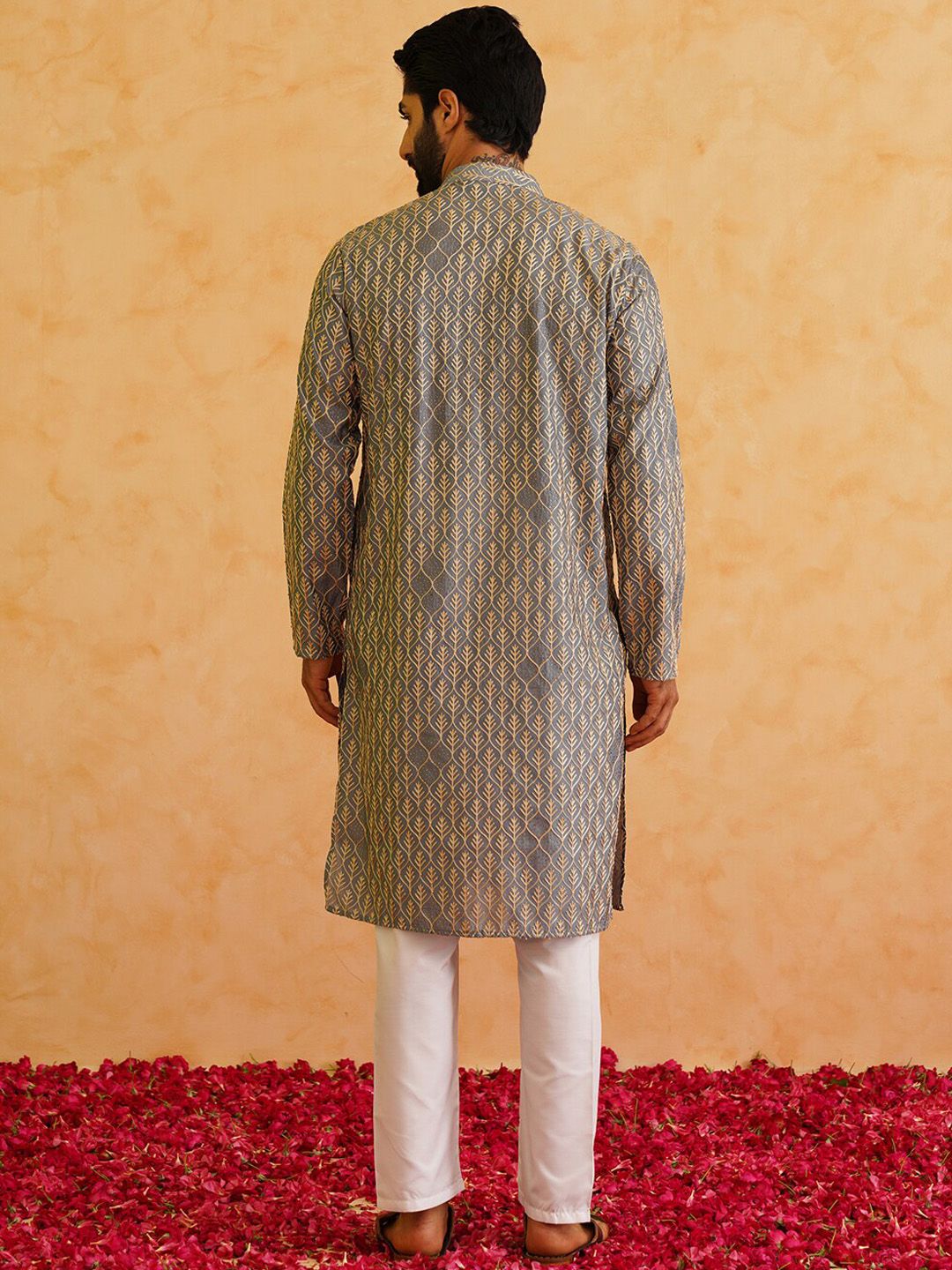 SOJANYA Ethnic Motifs Embroidered Thread Work Detailed Pure Cotton Kurta With Pyjamas