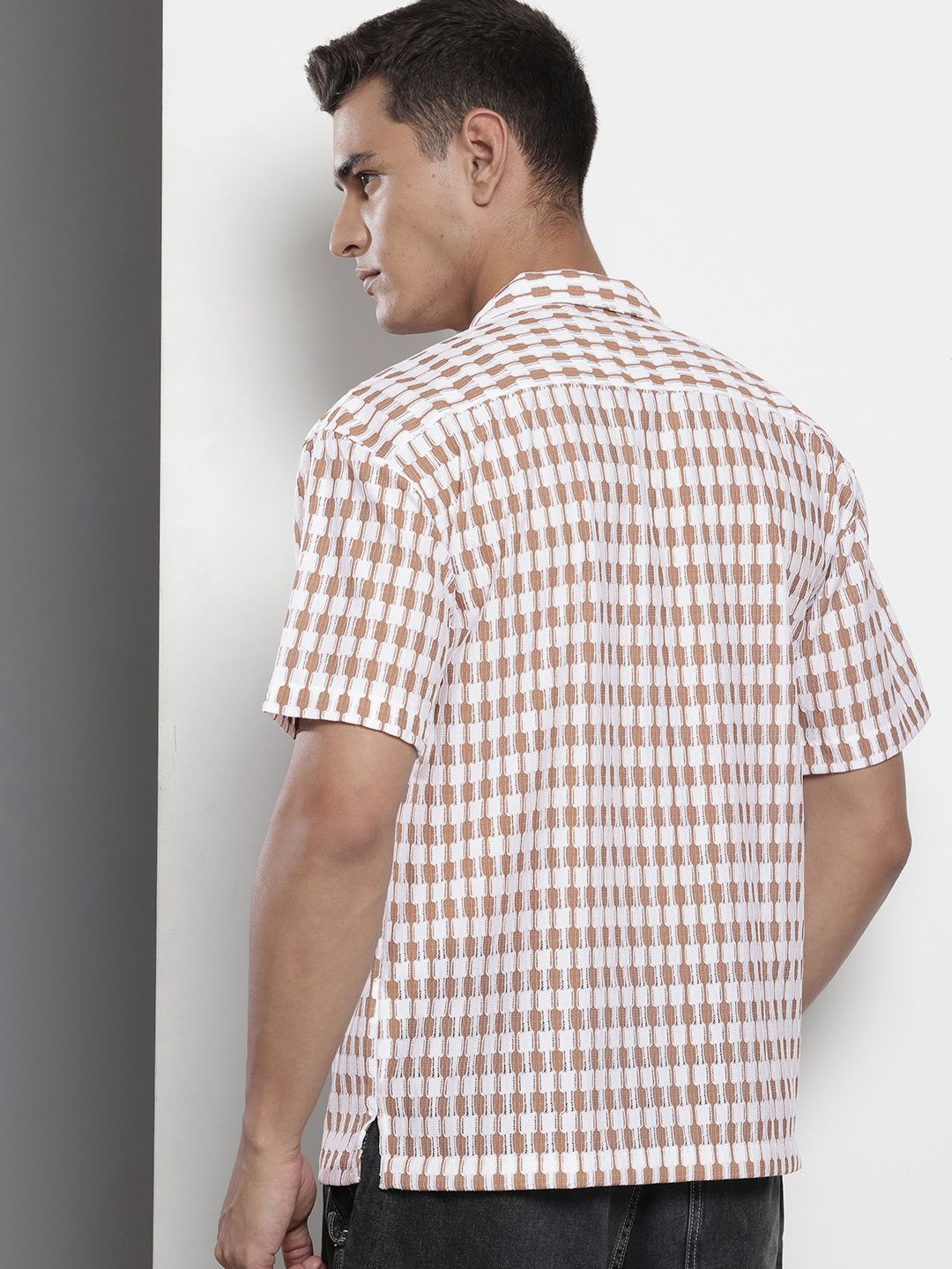 The Indian Garage Co Men Relaxed Fit Self Design Shirt