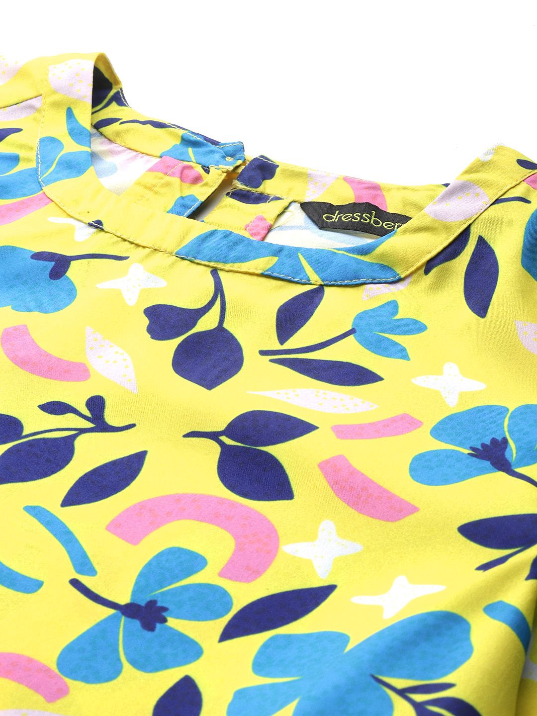 DressBerry Floral Print Flutter Sleeves Top