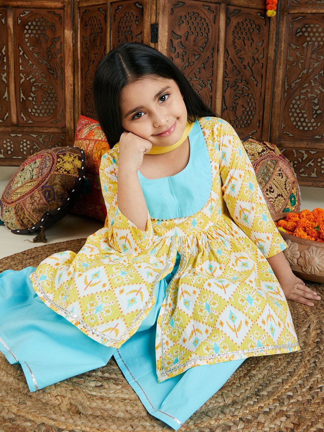 VASTRAMAY Girls Ethnic Motifs Printed Gotta Patti Cotton Kurti With Sharara & Dupatta