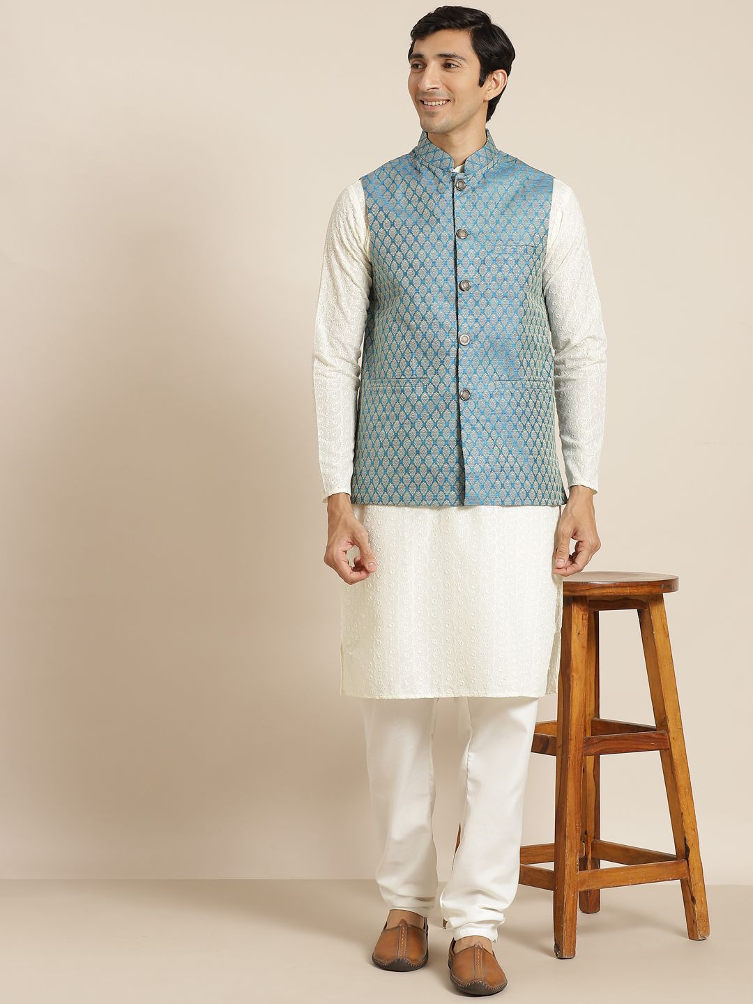 SOJANYA Men Cream-Coloured Chikankari Pure Cotton Kurta with Churidar & Nehru Jacket