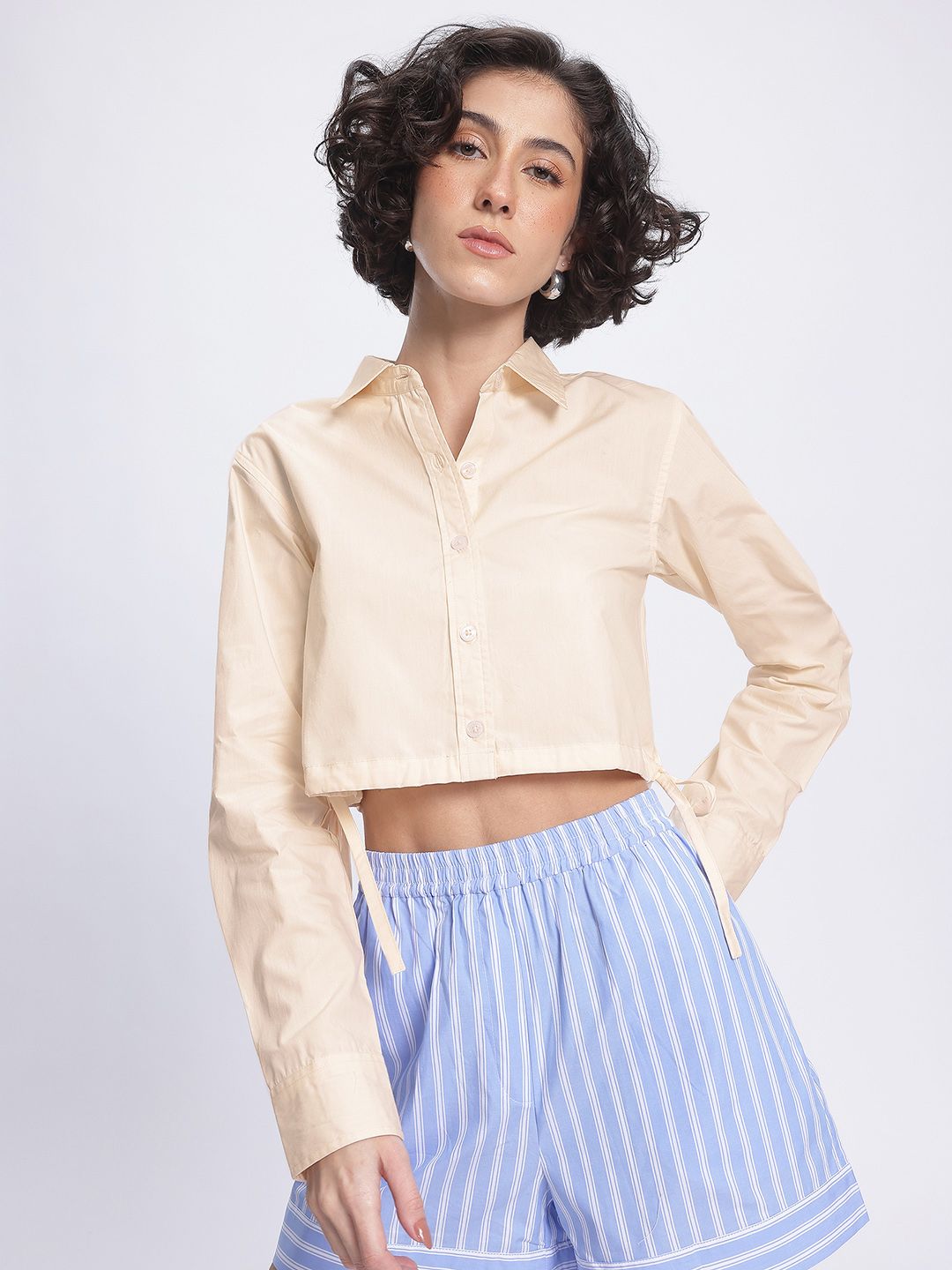 DressBerry Cutesy Cute Tie-Up Detail Crop Shirt