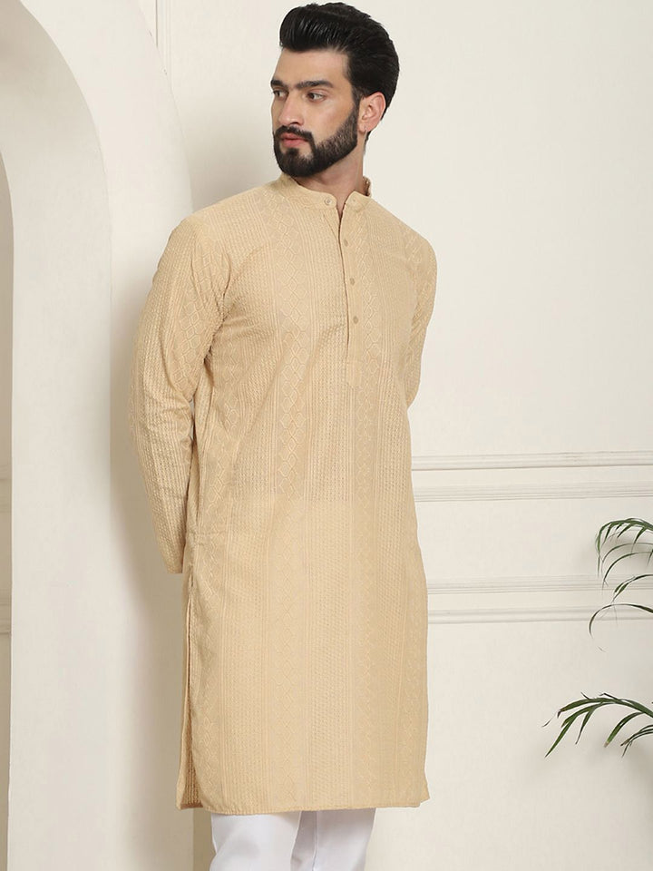 SOJANYA Geometric Embroidered Thread Work Mandarin Collar Pure Cotton Straight Kurta