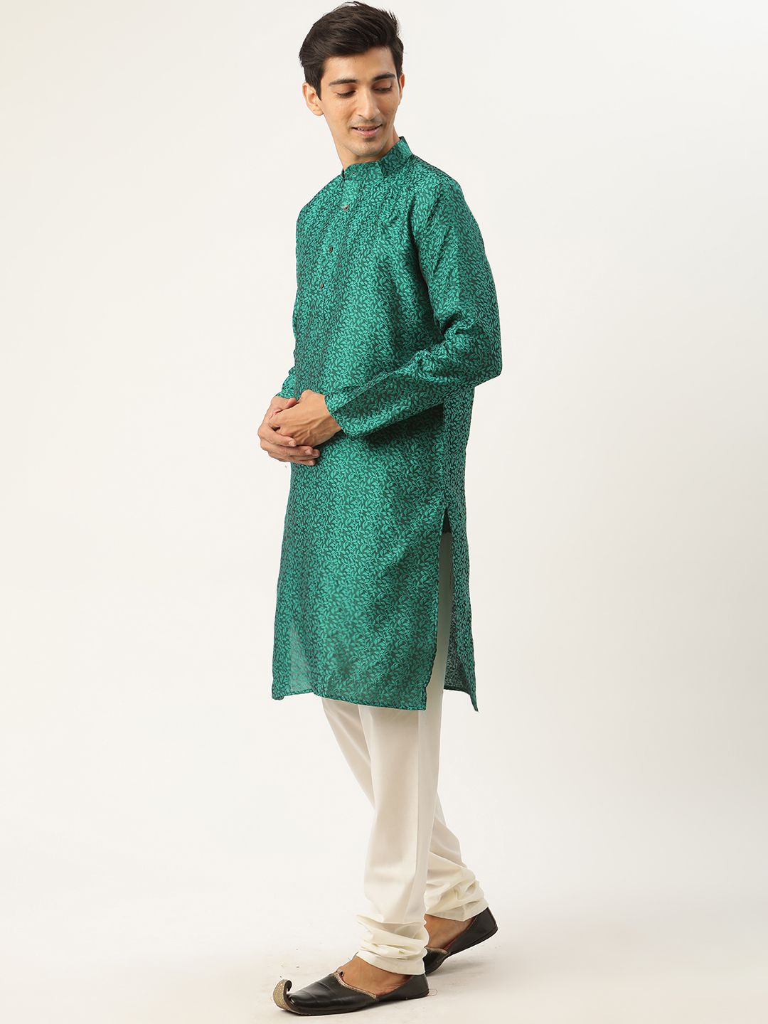 SOJANYA Men Green Self Design Jacquard Silk Kurta with Churidar & Nehru Jacket