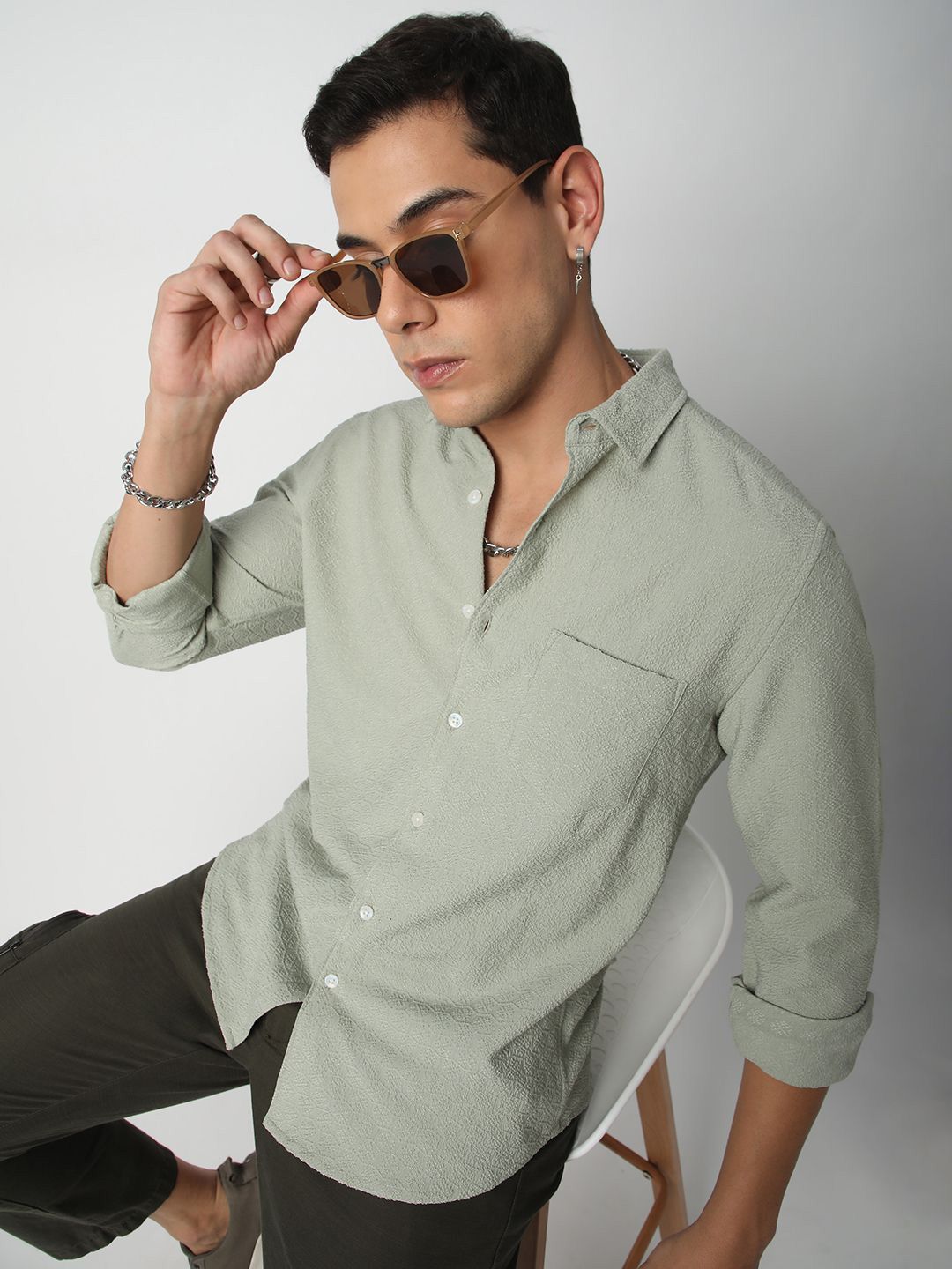 VASTRADO Men Classic Cutaway Collar Textured Slim Fit Casual Shirt
