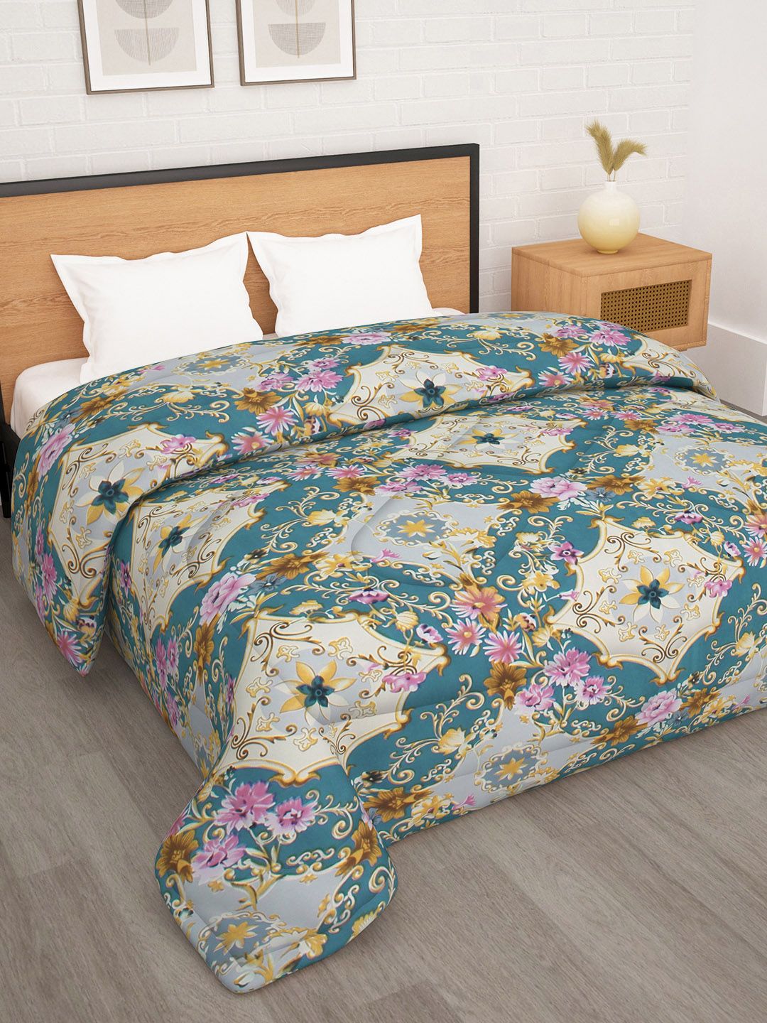 Story@home Floral Printed Ac Room 180 GSM Reversible Double Bed Comforter