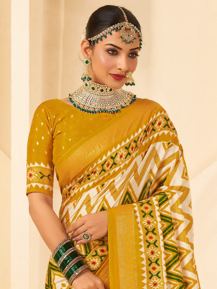 Saree mall Geometric Printed Zari Silk Blend Banarasi Saree