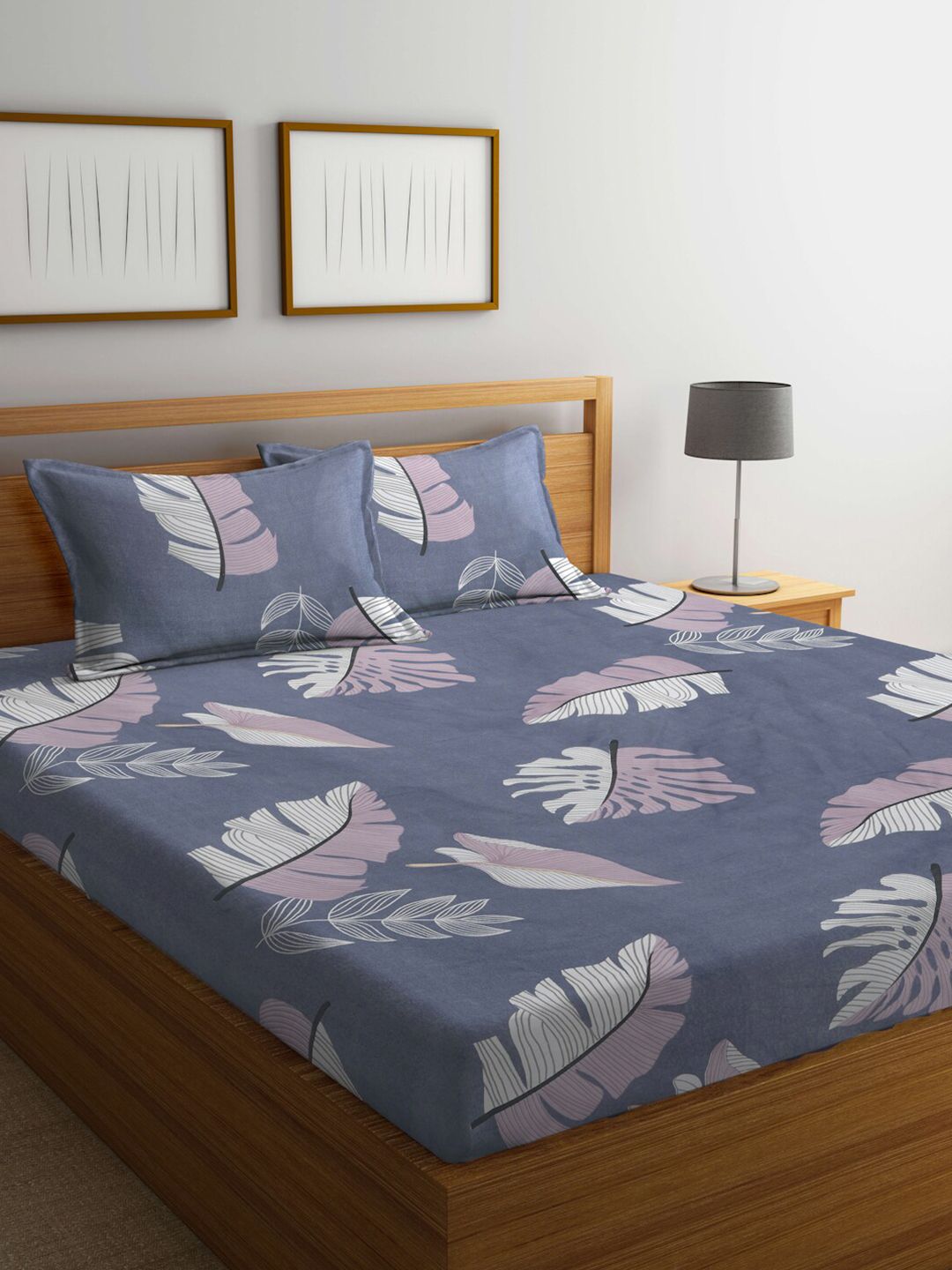 KLOTTHE Blue & White Printed 300 TC Double King Bedsheet With 2 Pillow Covers