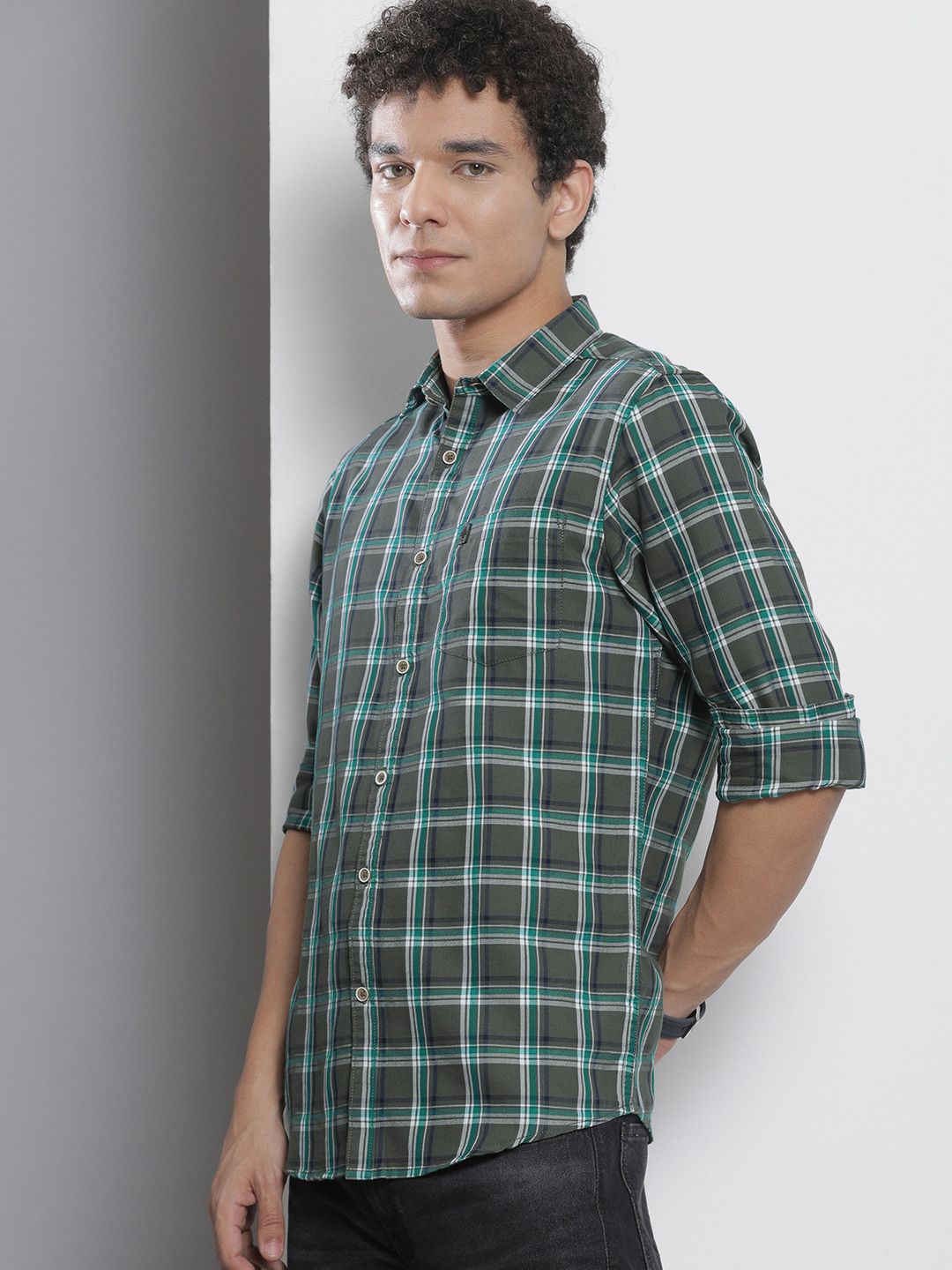 The Indian Garage Co Men Charcoal Grey & Green Checked Pure Cotton Casual Shirt