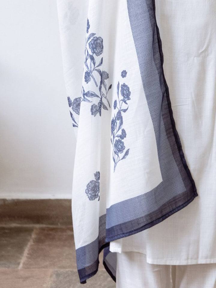 Indo Era Women Floral Embroidered Regular Thread Work Pure Cotton Kurta with Trousers & With Dupatta