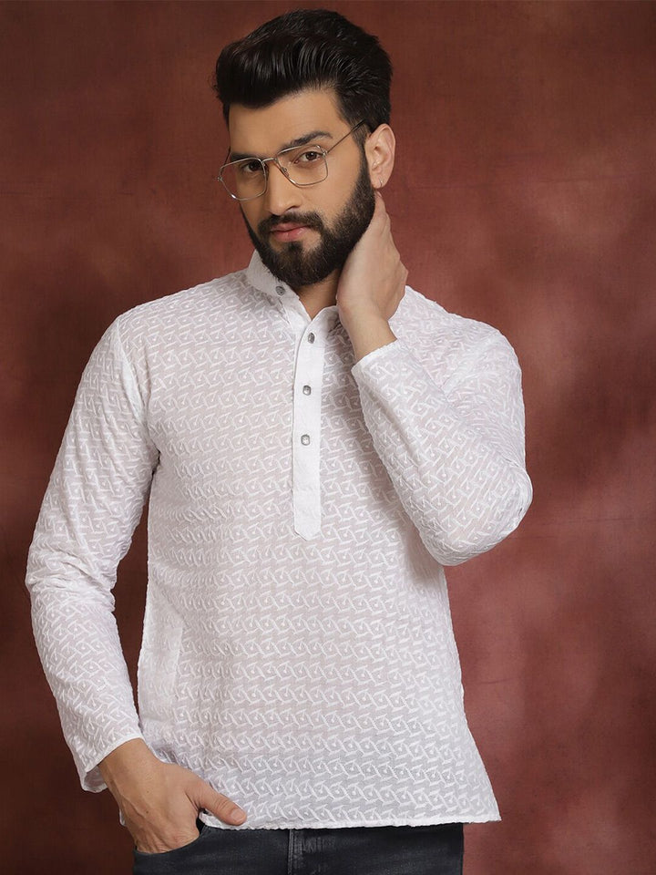 SOJANYA Geometrik Sulam Chikankari Kapas Tulen Kurta Pendek