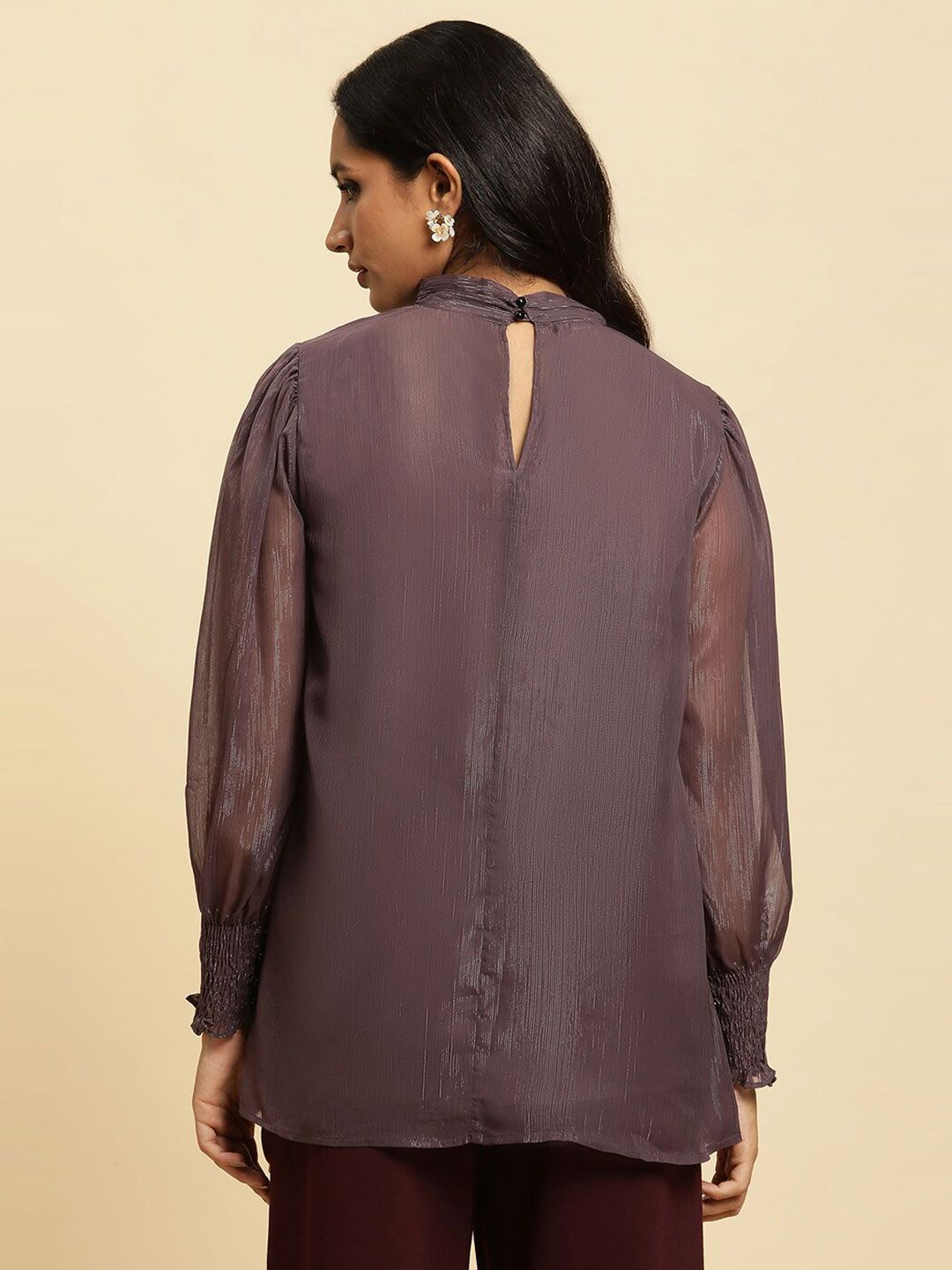 W High Neck Regular Top