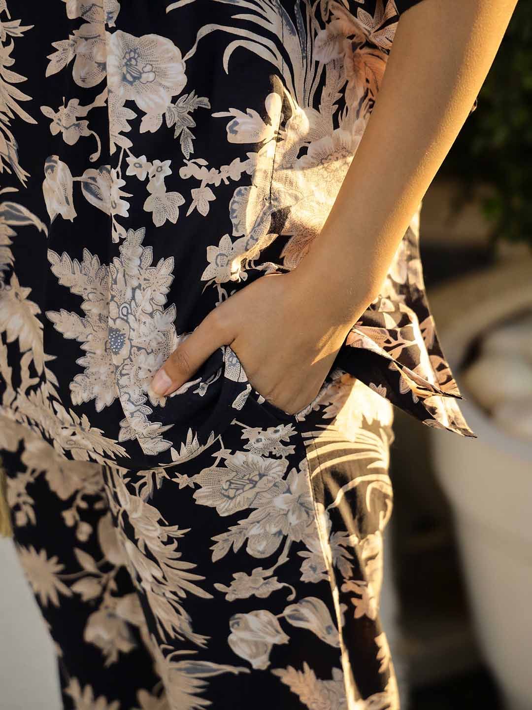 SANSKRUTIHOMES Floral Printed Kaftan Pure Cotton Tunic With Trouser