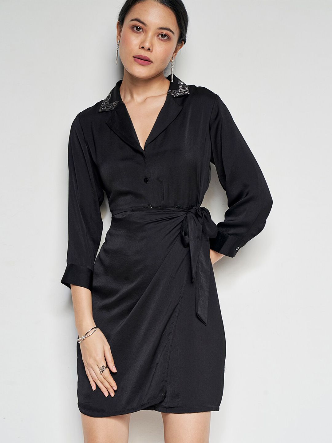 AND Lapel Collar Cuffed Sleeves Tie-Up Detailed A-Line Dress