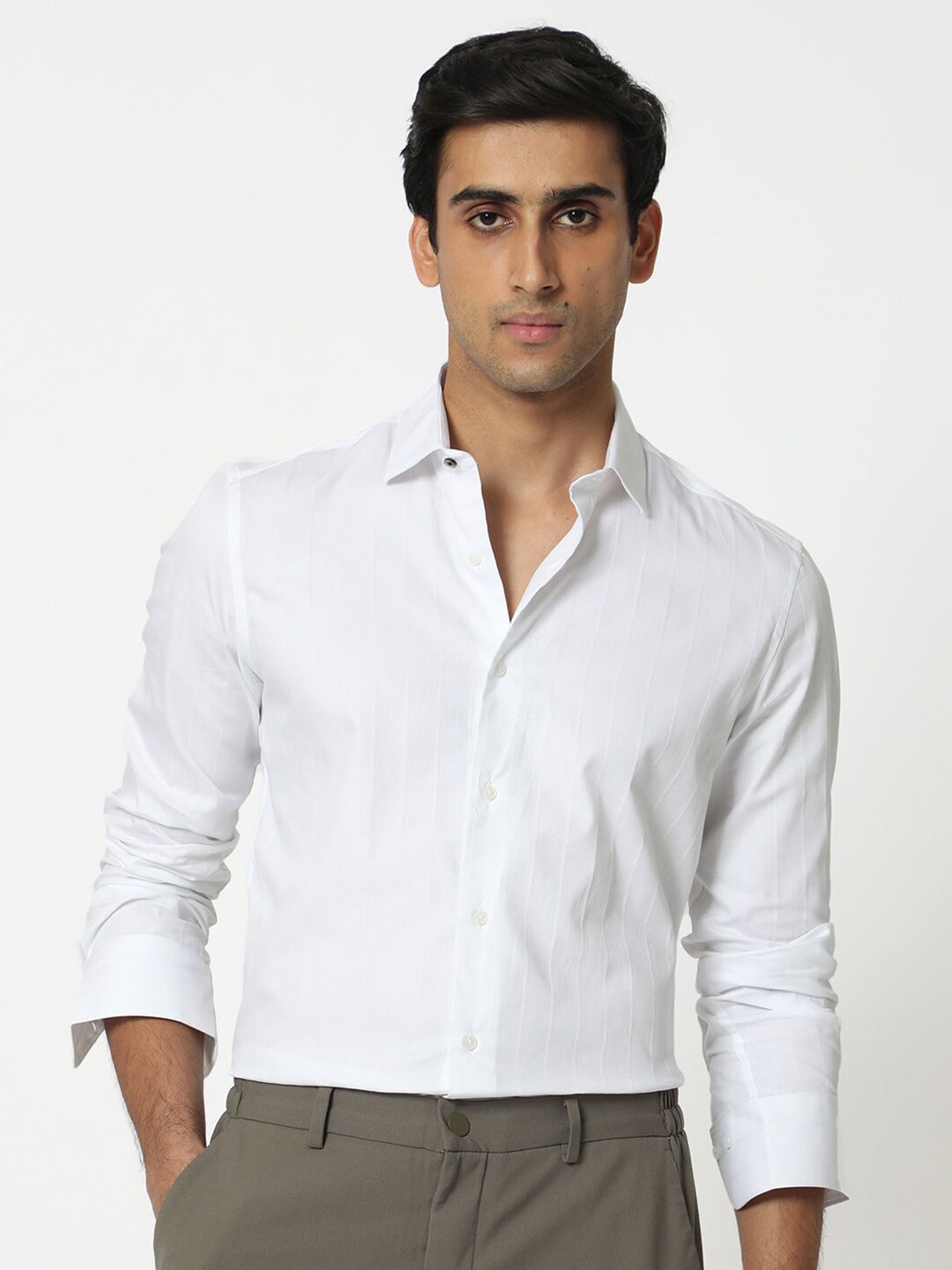 RARE RABBIT Men Gazan Slim Fit Striped Opaque Cotton Shirt