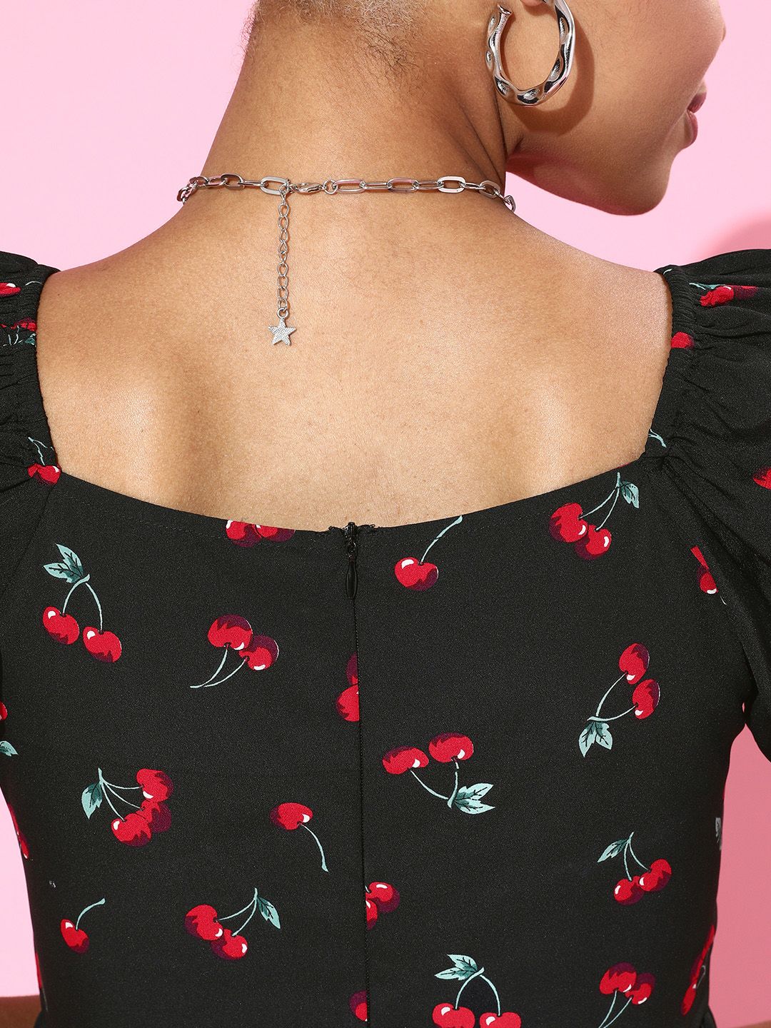 Berrylush Women Stylish Black Floral Sweetheart Neck Dress
