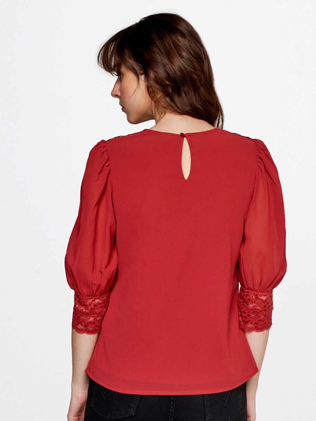 AND Round Neck Puff Sleeve Top