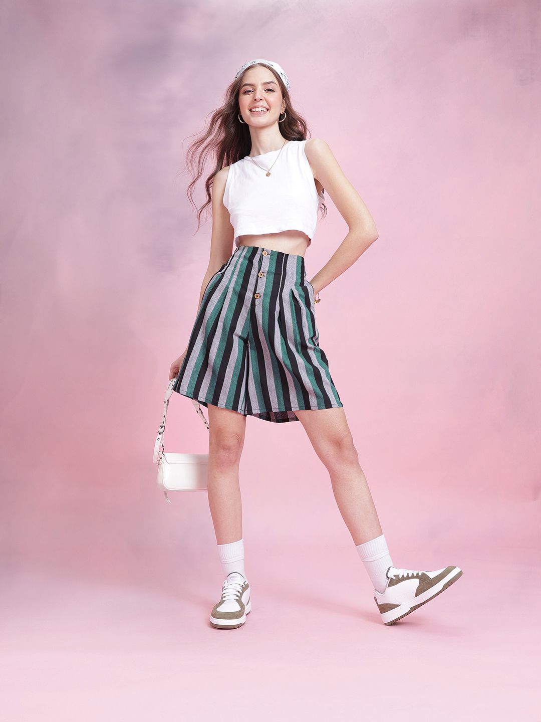 DressBerry Women Vertical Striped Slubbed Shorts