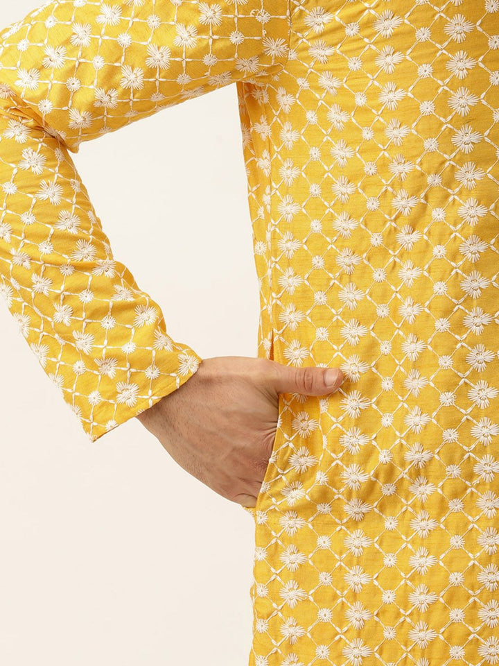 SOJANYA Men Yellow & White Embroidered Thread Work Kurta with Churidar & Nehru Jacket