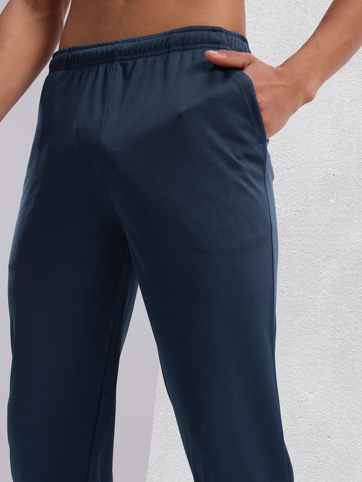 HRX by Hrithik Roshan Men Typography Print Rapid-Dry Training Joggers