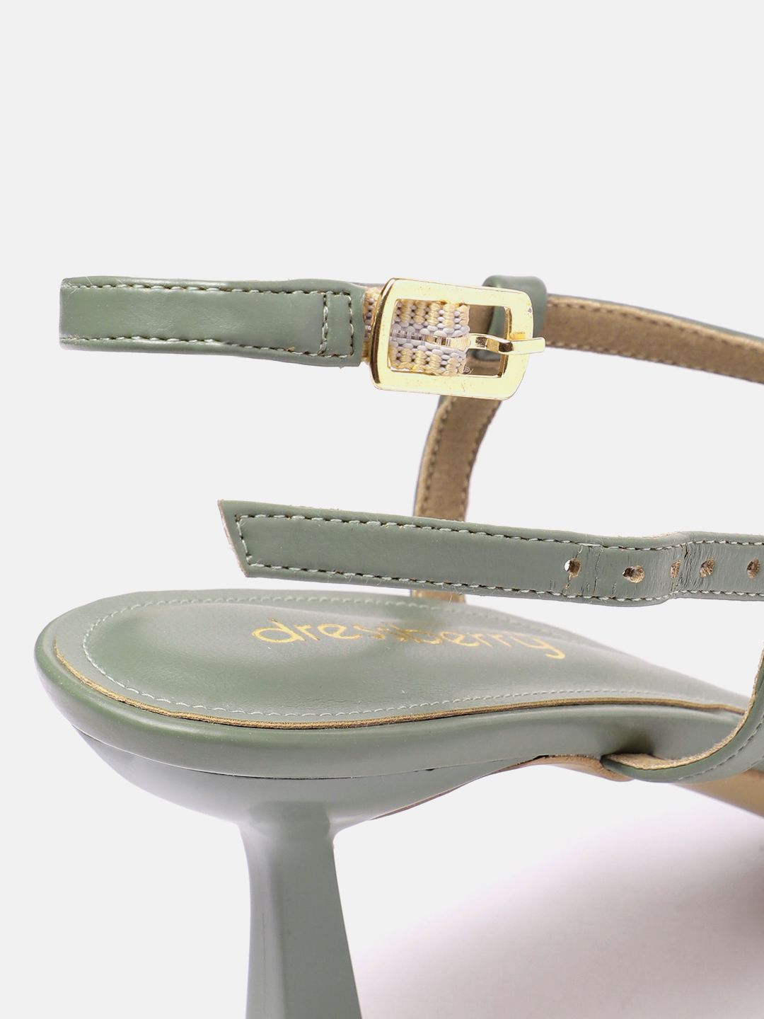 DressBerry Strappy Slim Heel