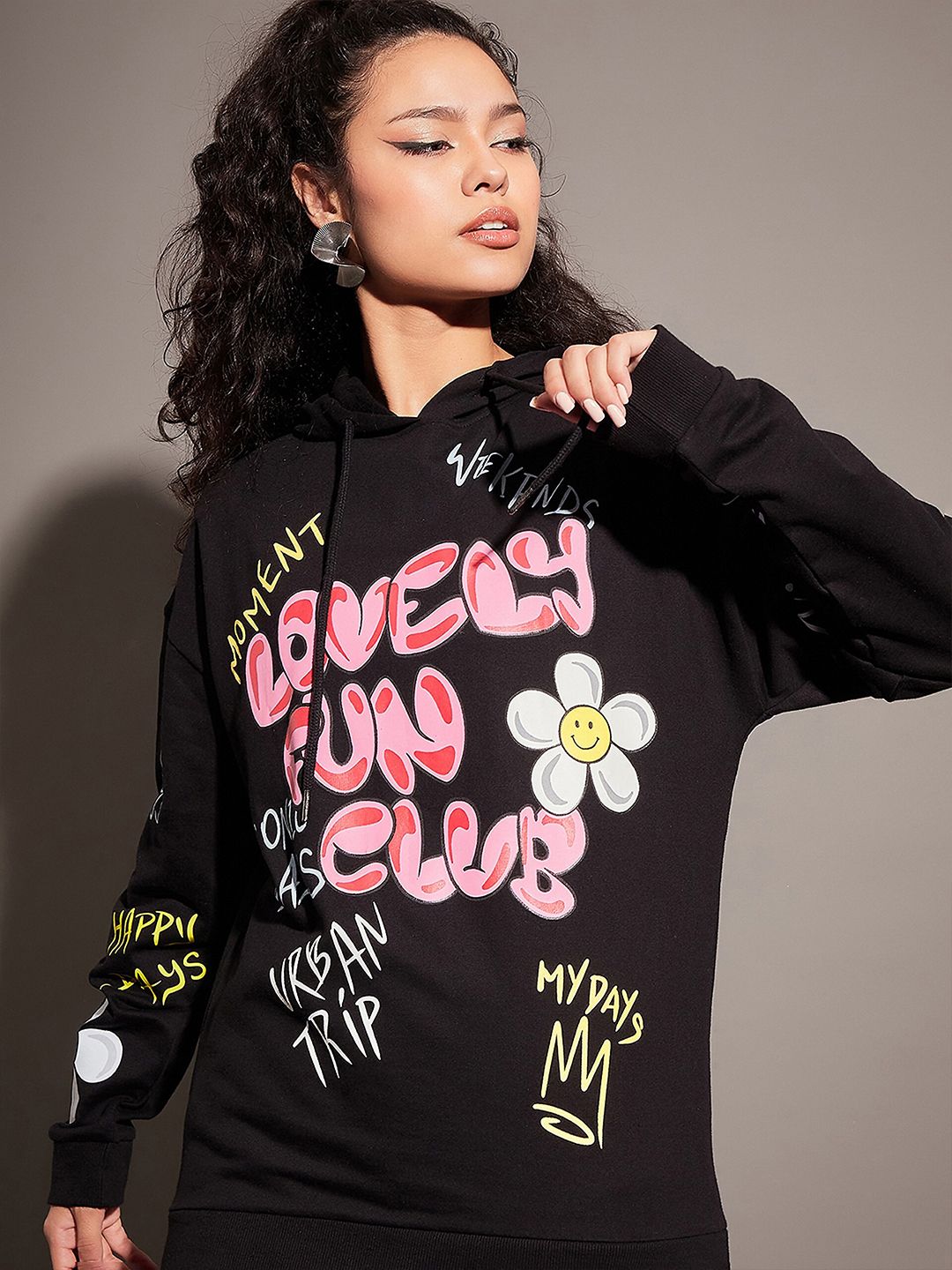 SASSAFRAS Typography Printed Long Sleeves Hooded Fleece Sweatshirt