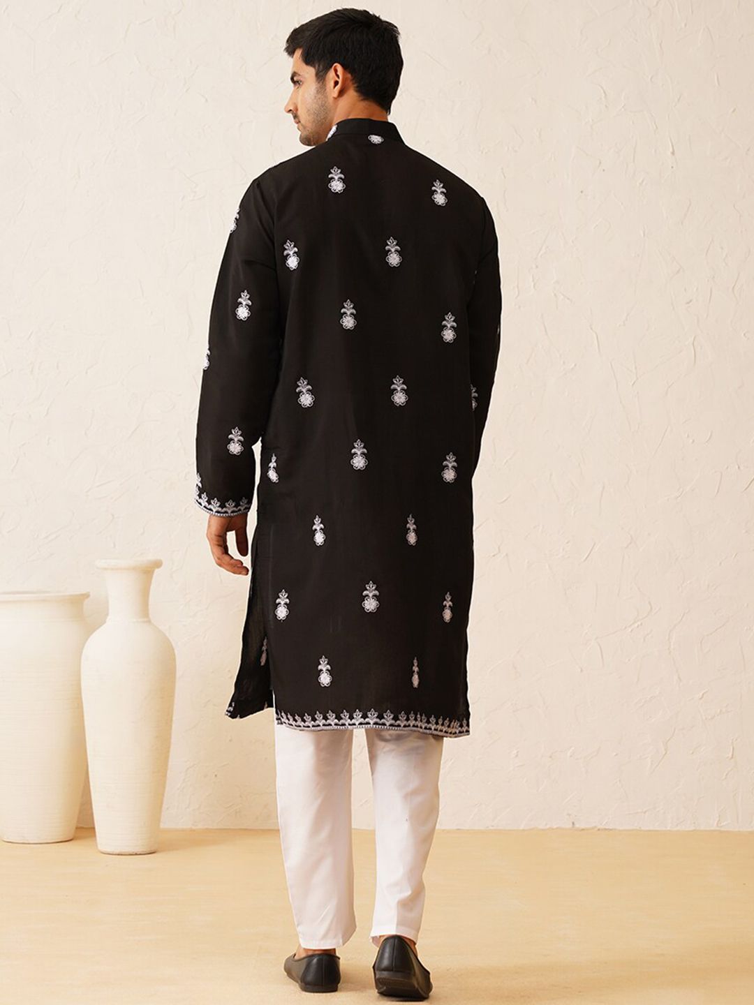 SOJANYA LUXE Embroidered Mandarin Collar Long Sleeves Cotton Straight Kurta